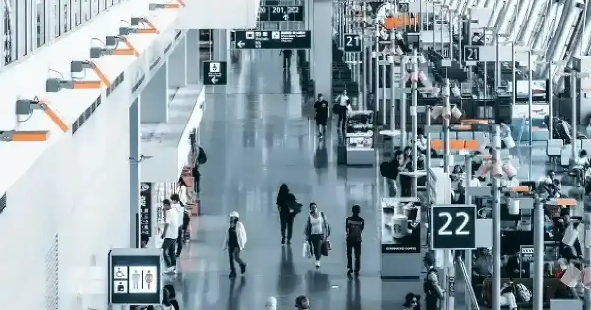 Navigating airports: guide to indoor mapping example photo